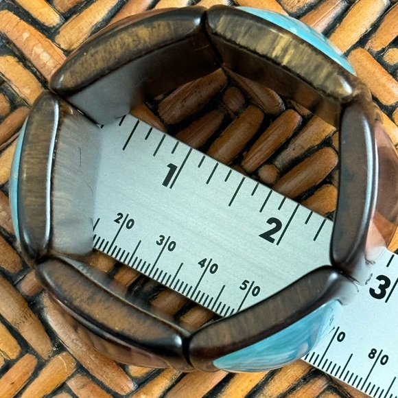 Wood and Resin stretch Bangle - Picture 9 of 9